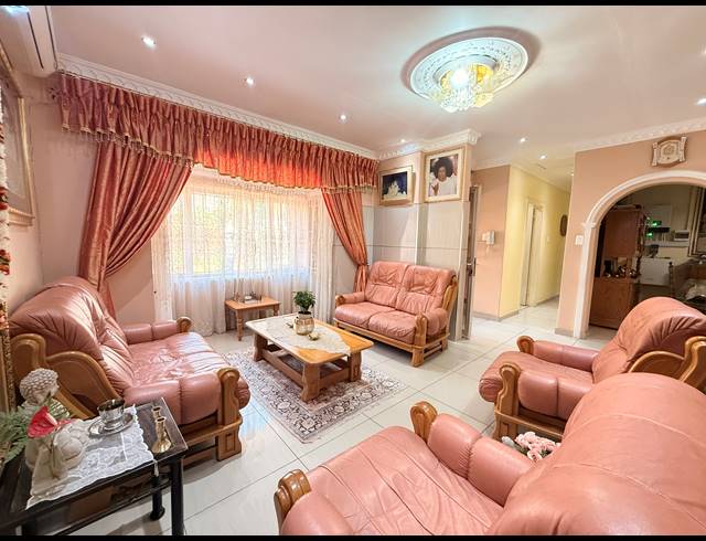 4 BEDROOM FREESTANDING FOR SALE IN KHARWASTAN